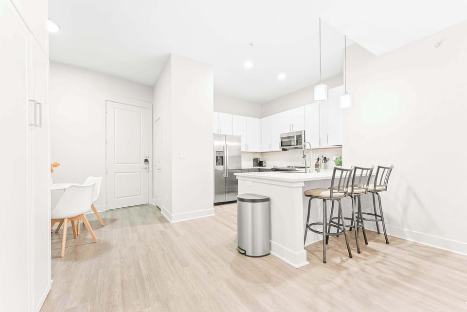 Full Kitchen
