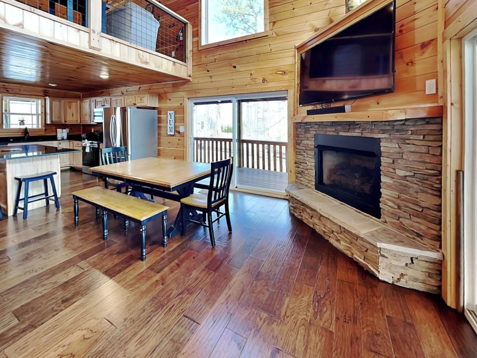 Studio (3 Bedrooms) | Property amenity