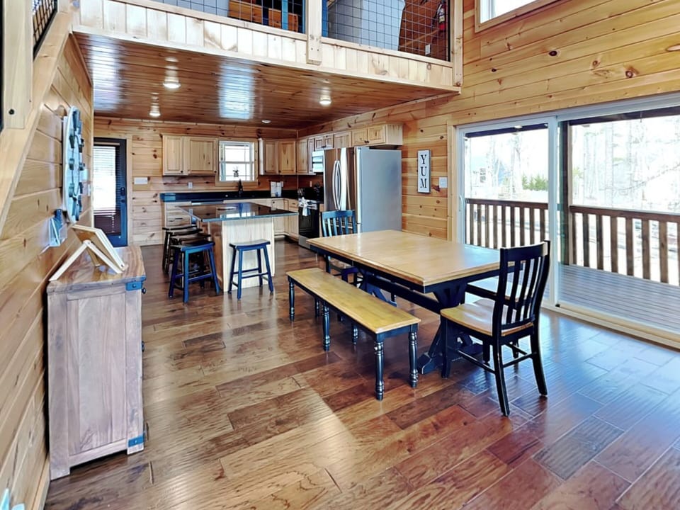 Studio (3 Bedrooms) | Property amenity