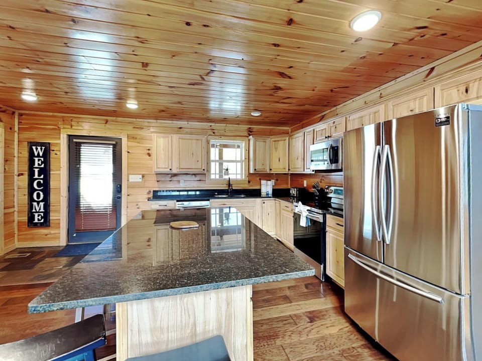 Studio (3 Bedrooms) | Property amenity