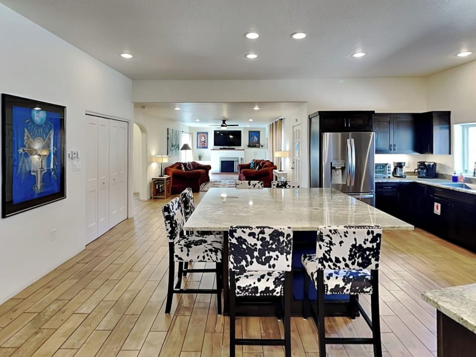 House (3 Bedrooms) | Property amenity