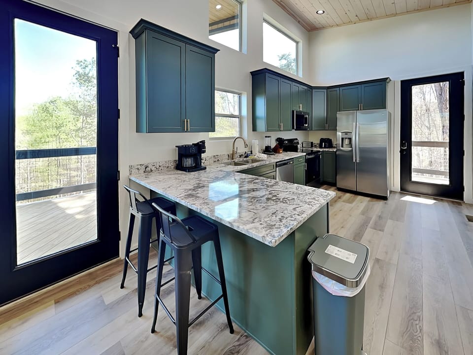 Studio (1 Bedroom) | Property amenity