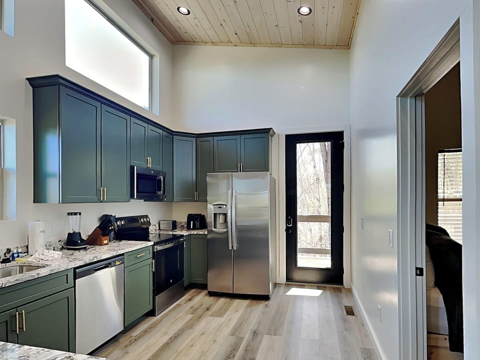 Studio (1 Bedroom) | Property amenity