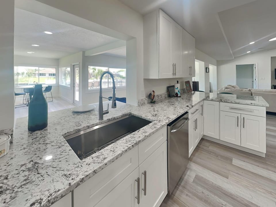 House (3 Bedrooms) | Property amenity