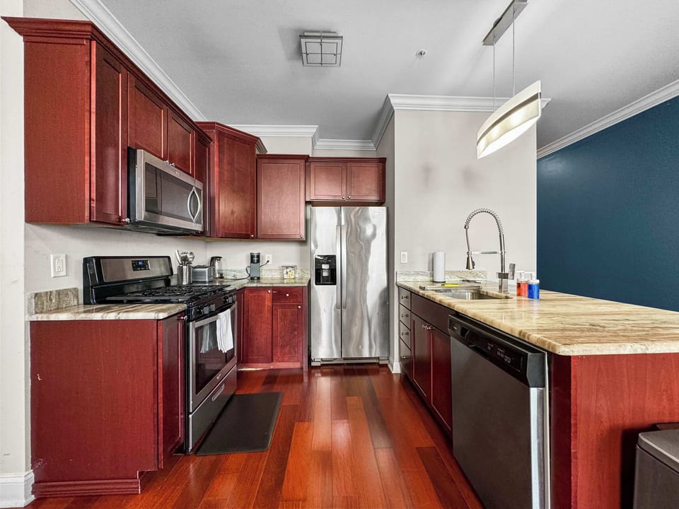 Full Kitchen