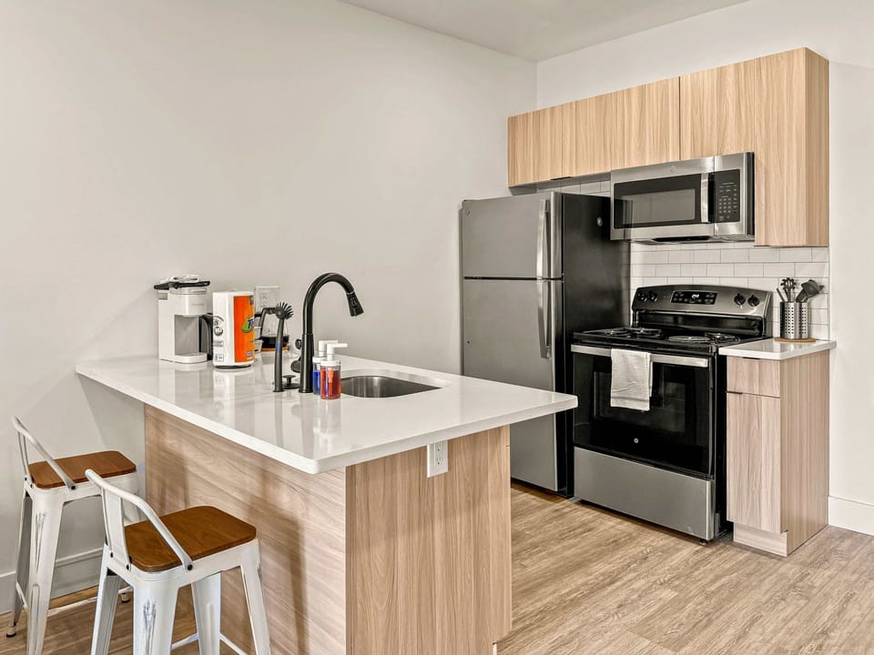 Full Kitchen
