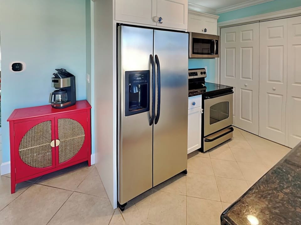 Condo (1 Bedroom) | Property amenity