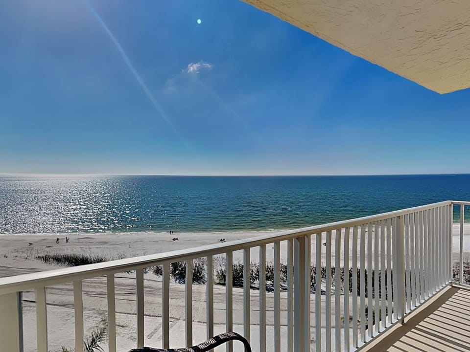Condo (1 Bedroom) | Property amenity