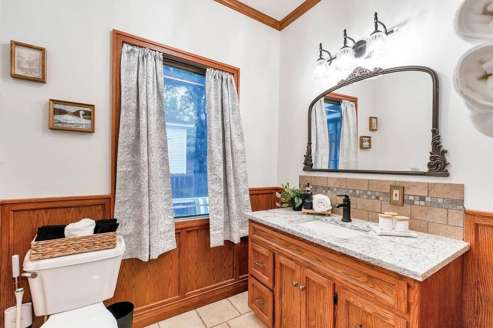 Main Level Bath with Walk-in Shower