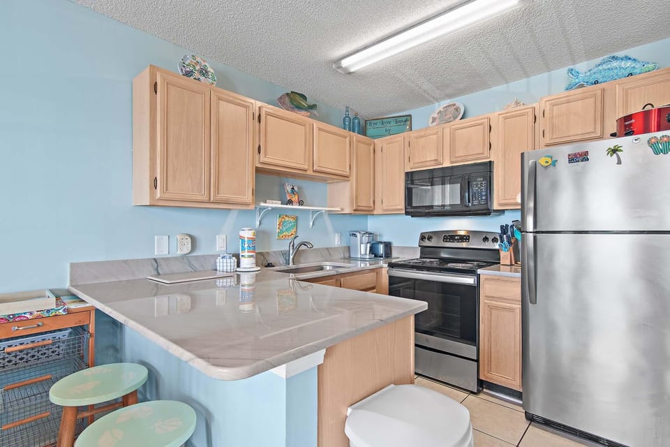 Condo, 1 King Bed with Sofa bed (Summerspell 303) | Private kitchen