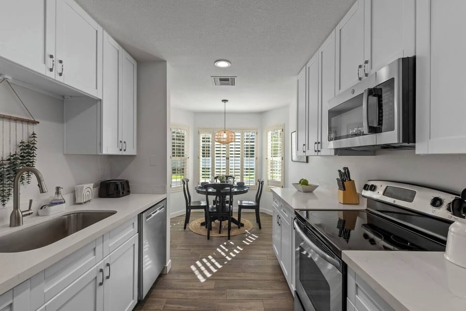 Fully equipped kitchen