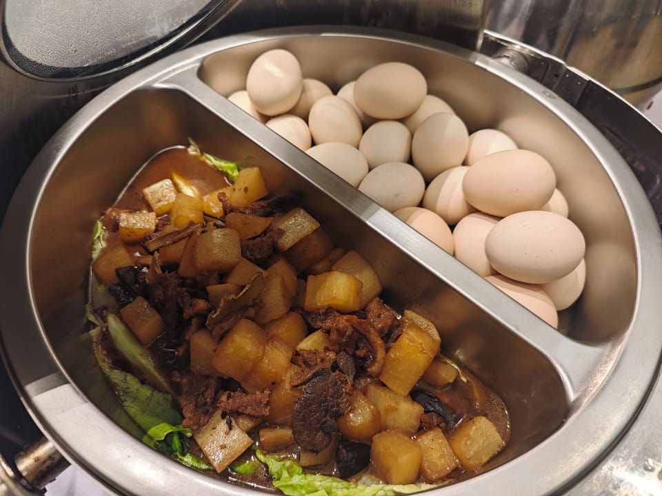Free daily self-serve breakfast