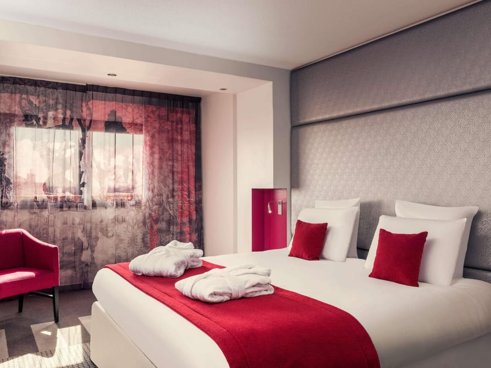 Superior Room, 1 Double Bed with Sofa bed | Premium bedding, minibar, in-room safe, desk