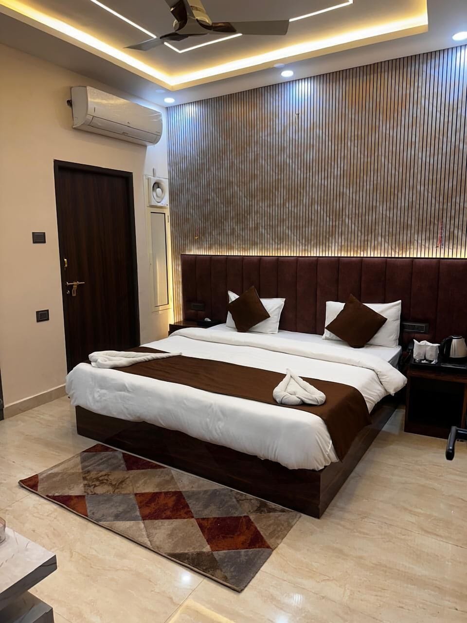 Deluxe Room | Free WiFi