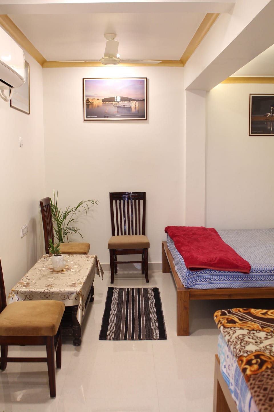 Comfort Triple Room, 1 Bedroom, Balcony | Pillowtop beds, free WiFi, bed sheets