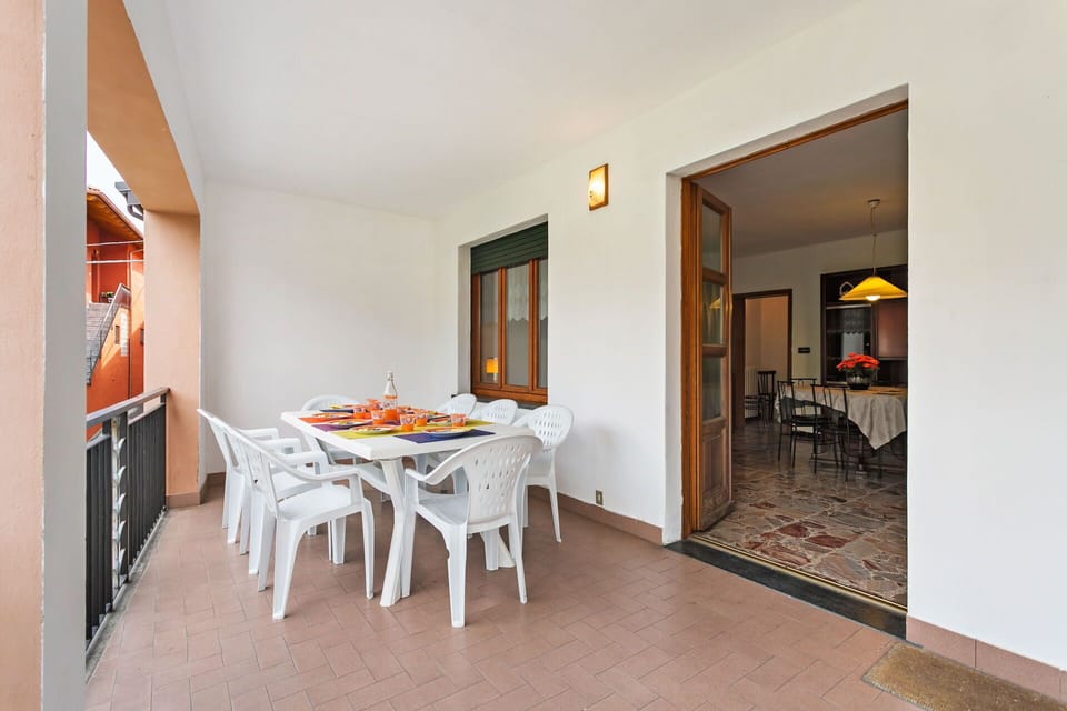 Balcony / Terrace / Patio