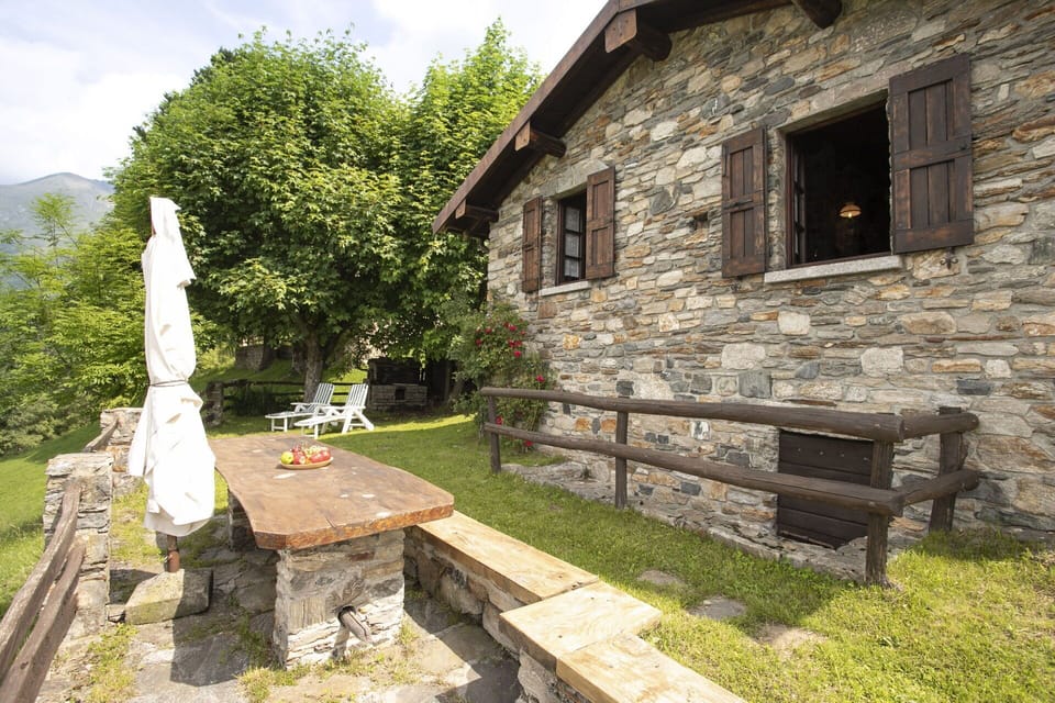 Building Exterior, Garden