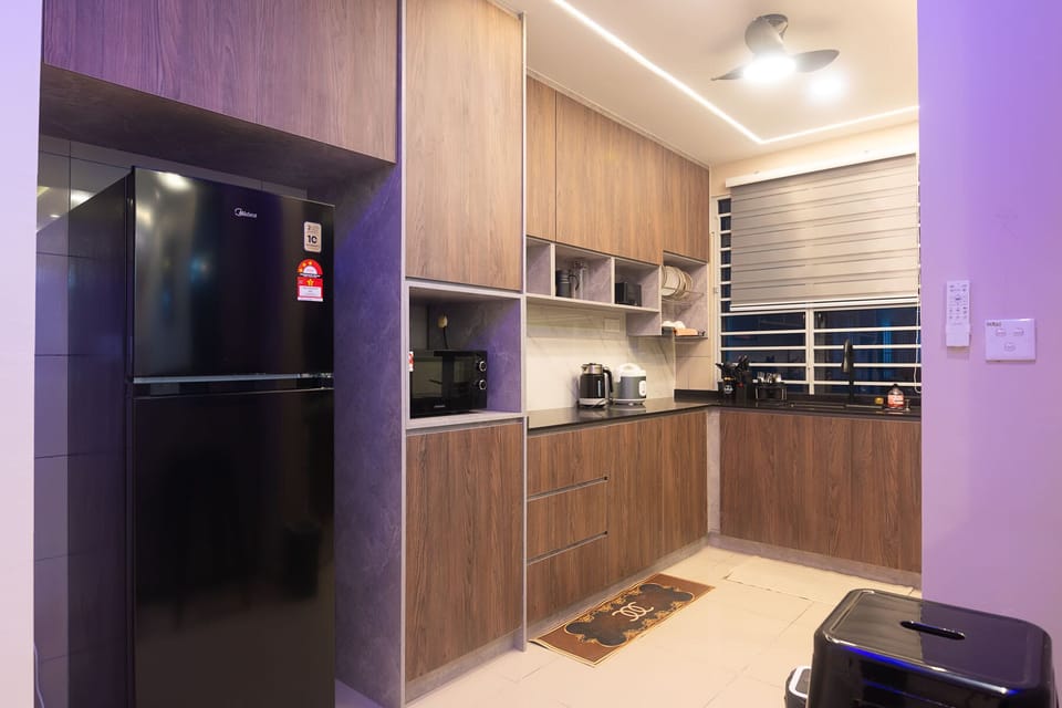 An equipped kitchen.