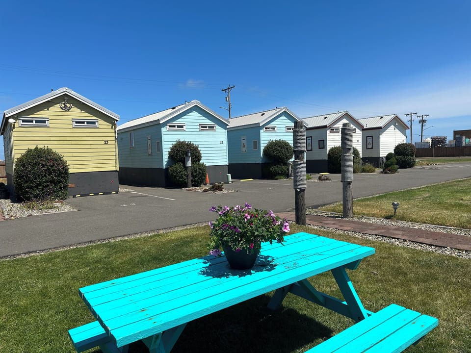 Westport Marina Cottages Motel in Westport