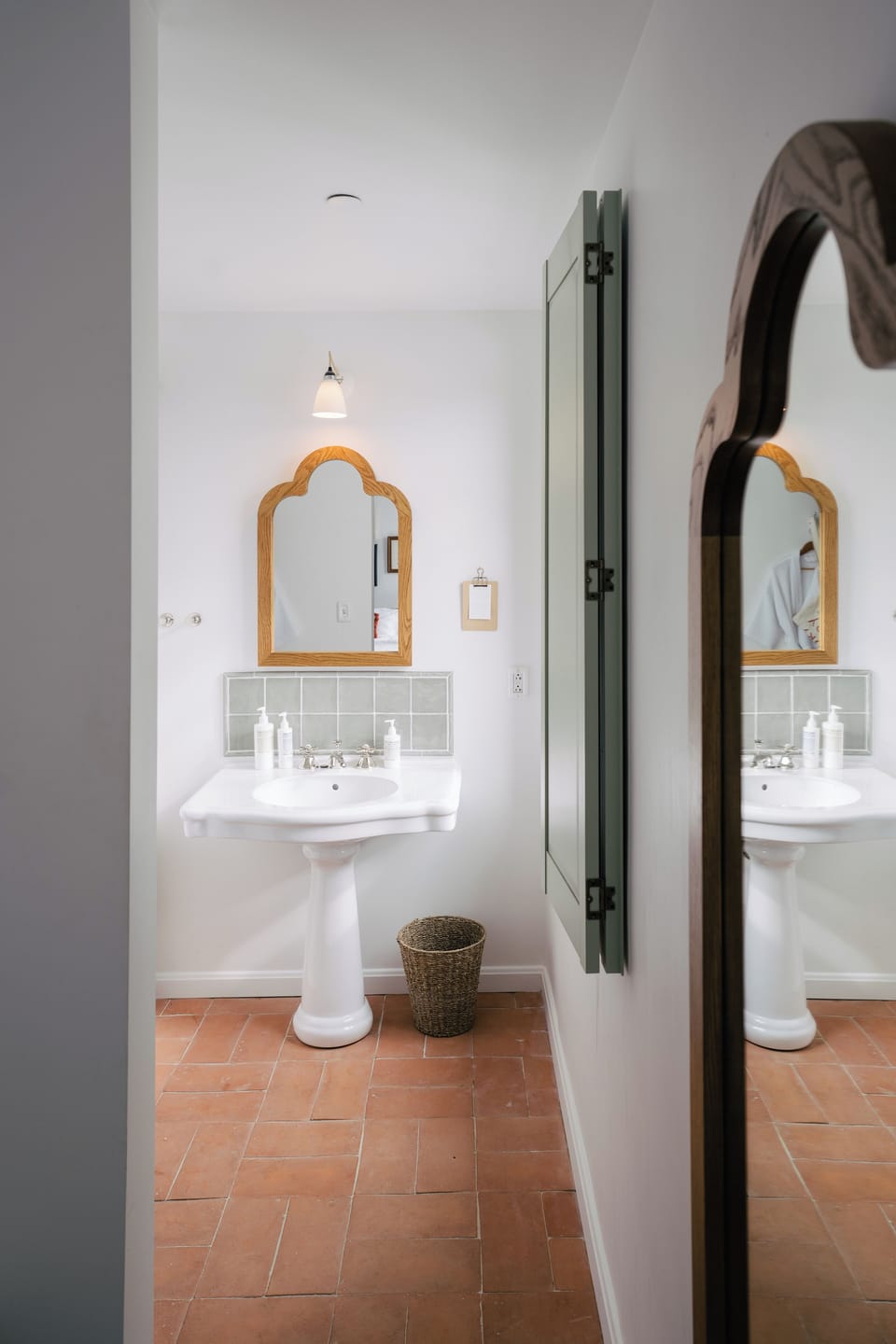 Room, City View | Bathroom | Shower, hair dryer, towels, soap
