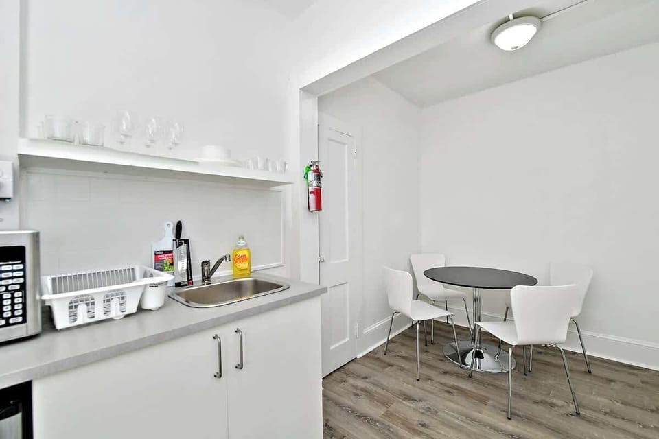 Kitchenette