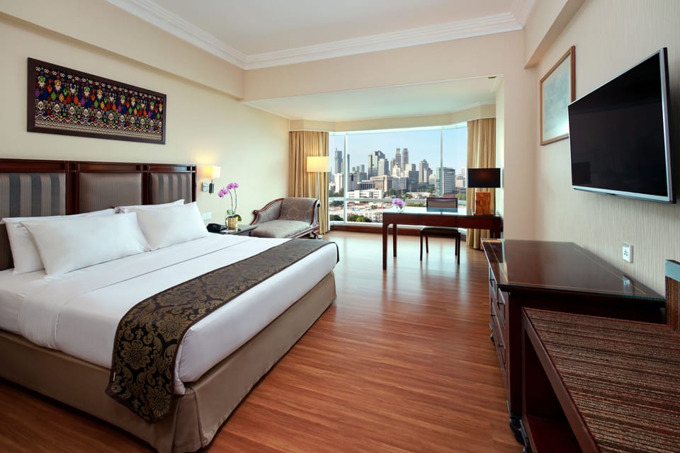In-room safe, desk, soundproofing, free WiFi