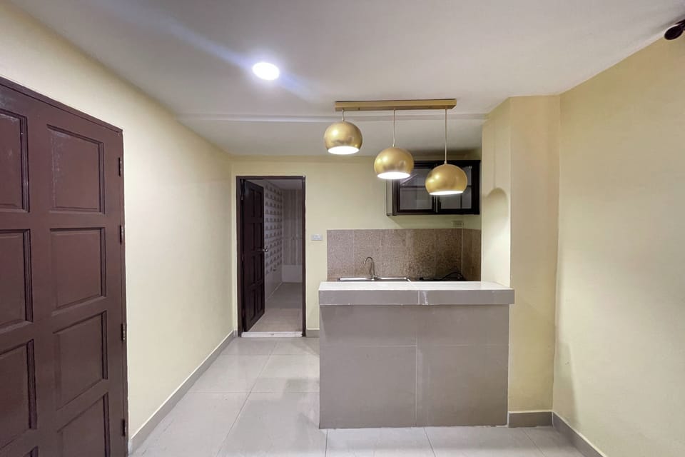 Suite | In-room safe, desk, iron/ironing board, free WiFi