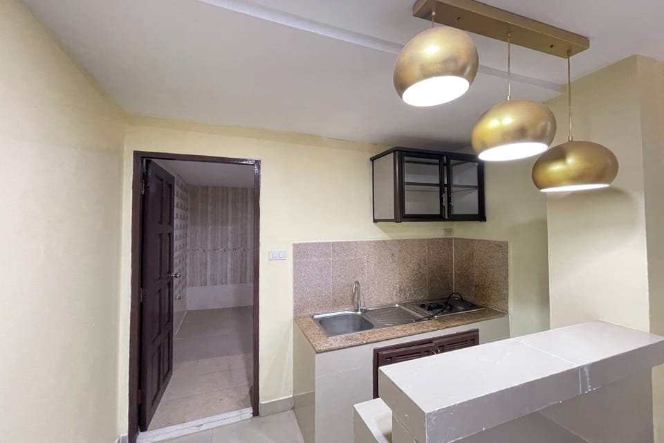 Suite | In-room safe, desk, iron/ironing board, free WiFi
