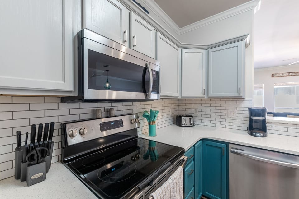 Step into your stylish kitchen with modern appliances and elegant subway tile. Cook memorable meals with stainless steel appliances and ample counter space.