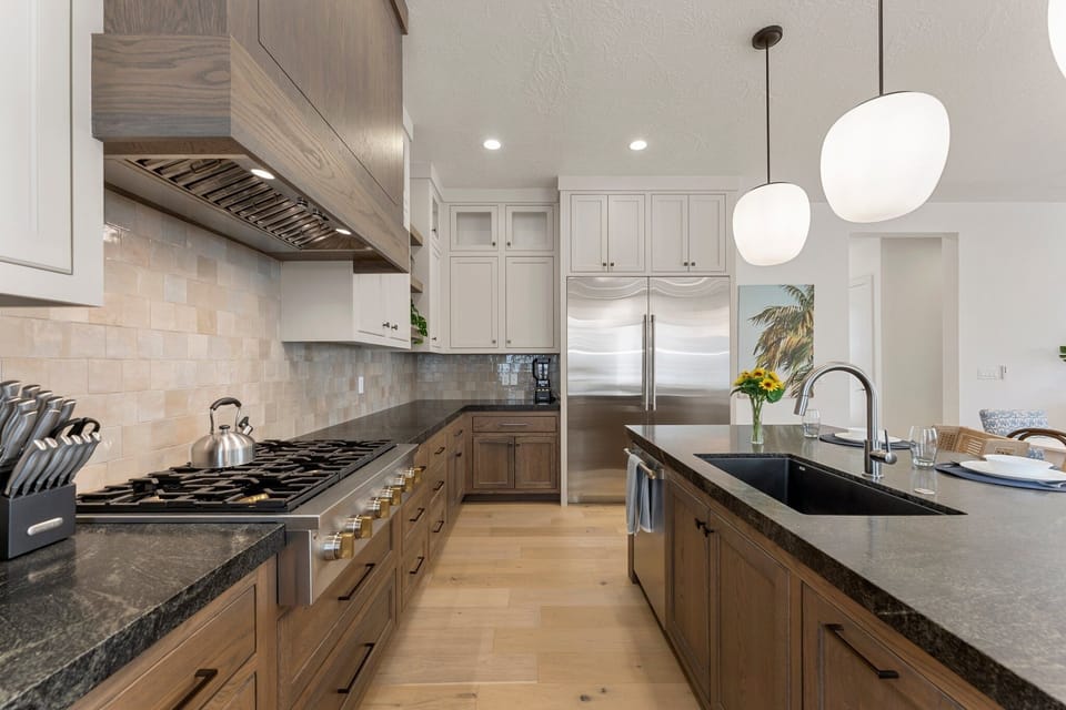 House, Multiple Bedrooms | Private kitchen | Fridge, oven, coffee/tea maker, toaster