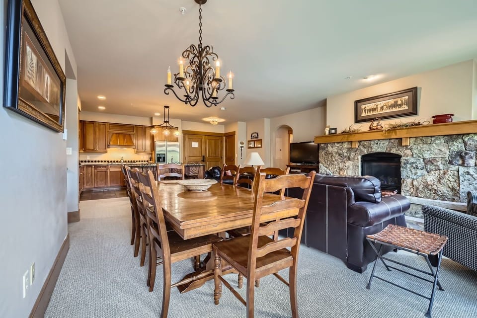 Condo, 3 Bedrooms | Interior