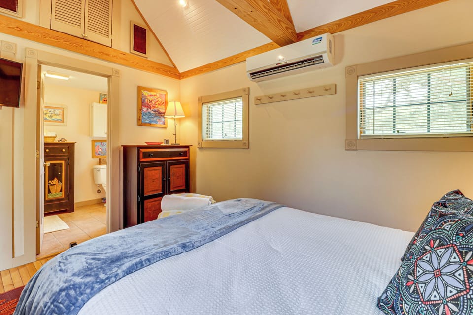 House (1 Bedroom) | Interior