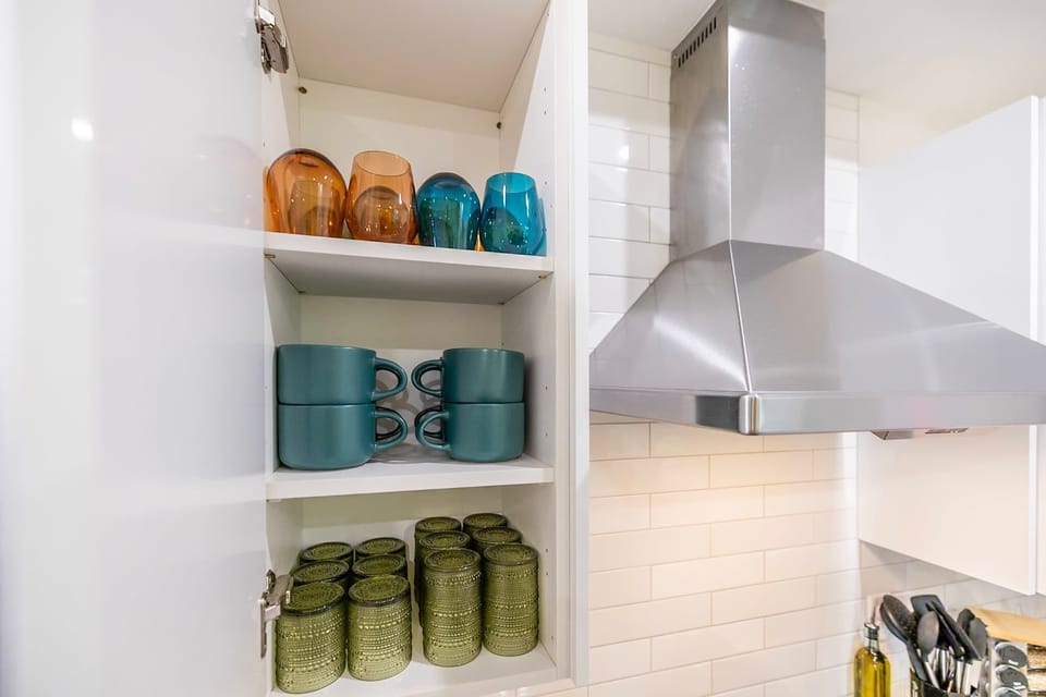 Sip in style. From bold mugs to color-pop glasses, we’ve stocked the cabinets with drinkware that looks as good as it feels. Morning coffee, evening cocktails—whatever you’re into, it’s ready for you. 