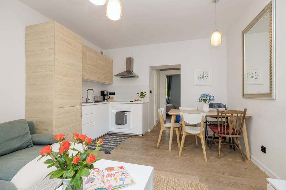 2 bedrooms, iron/ironing board, free WiFi