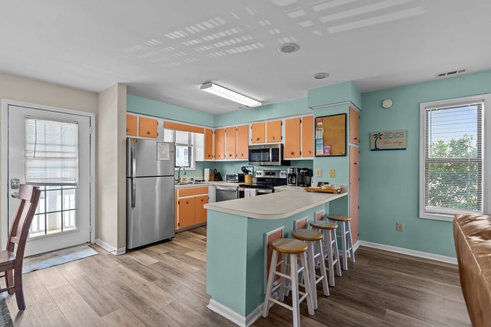 Great kitchen with barstools!