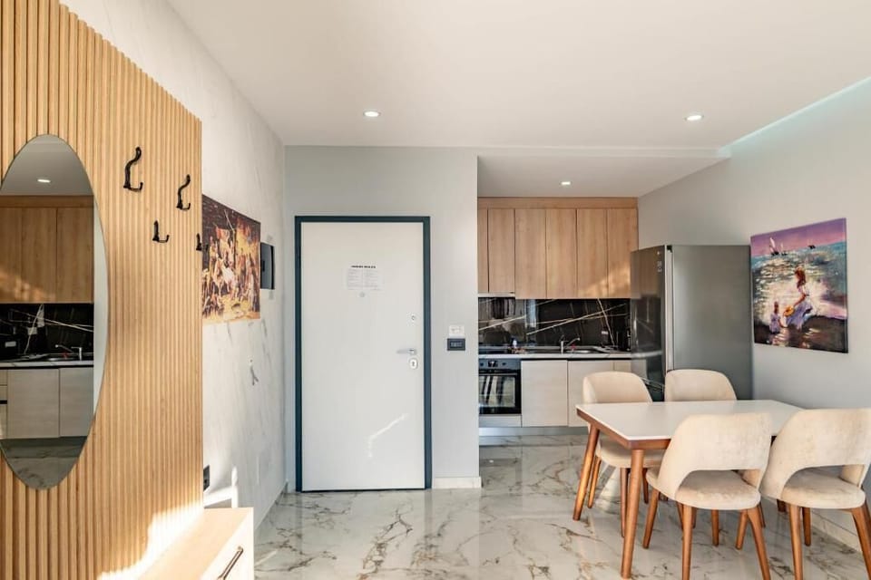 Deluxe Apartment, 2 Bedrooms, Sea View | Living area | TV