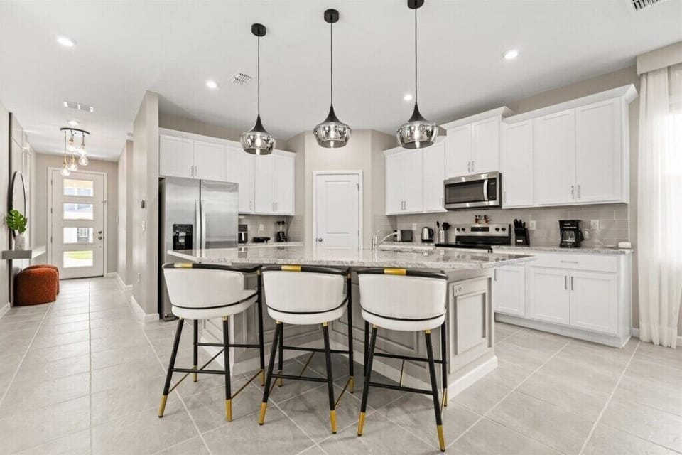 2317SaltyWindsWay(07)