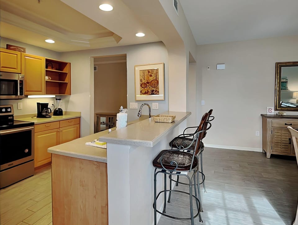 Condo (3 Bedrooms) | Property amenity