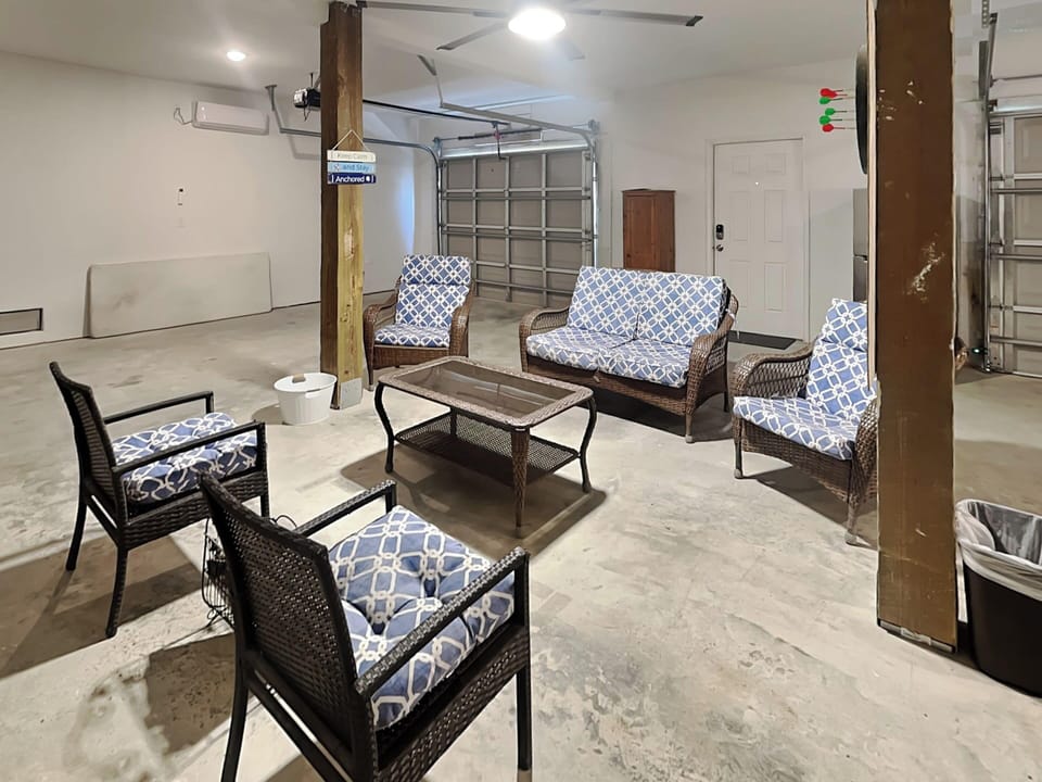 House (4 Bedrooms) | Property amenity