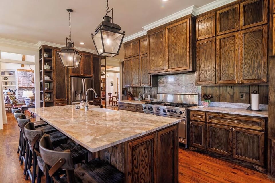 Full Entertaining Kitchen with Island seating