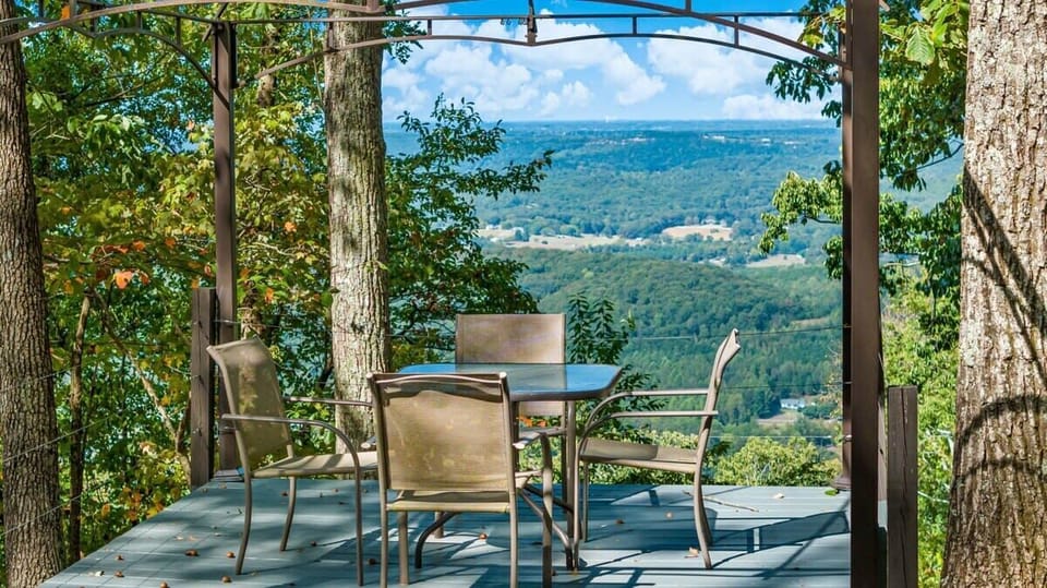 Scenic Views While Dining Al Fresco