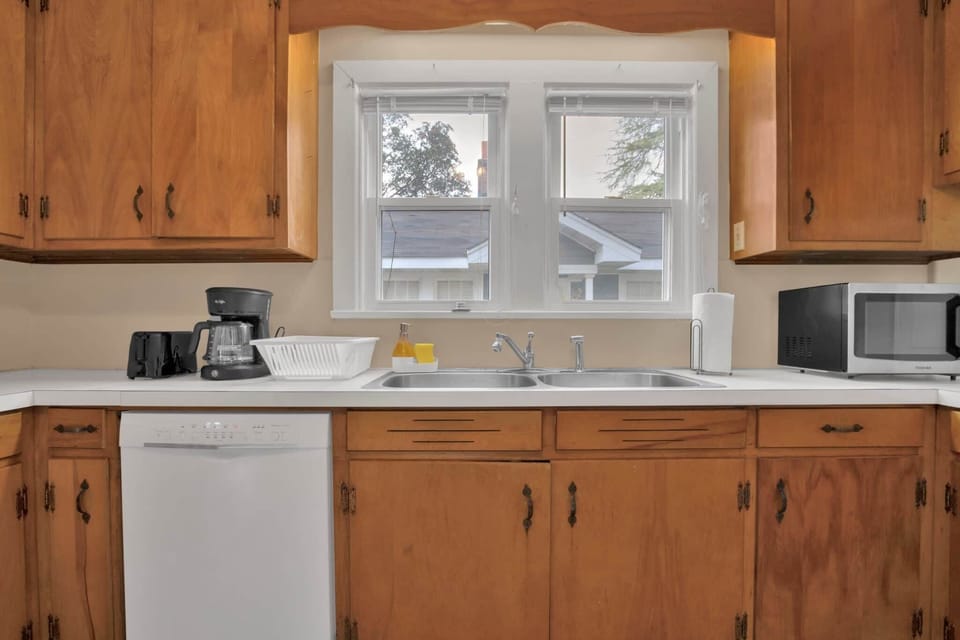 Kitchen sink