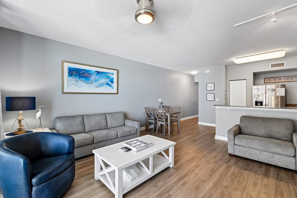 Living Room with Queen sleeper sofa