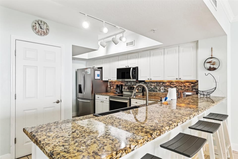 Fully equipped kitchen