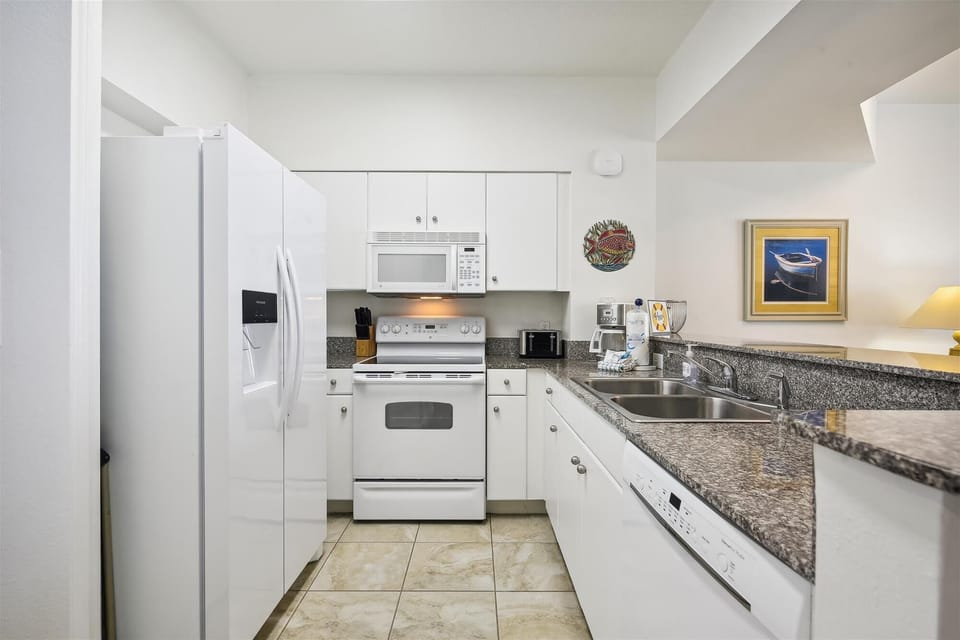 Kitchen area
Standard coffee pot