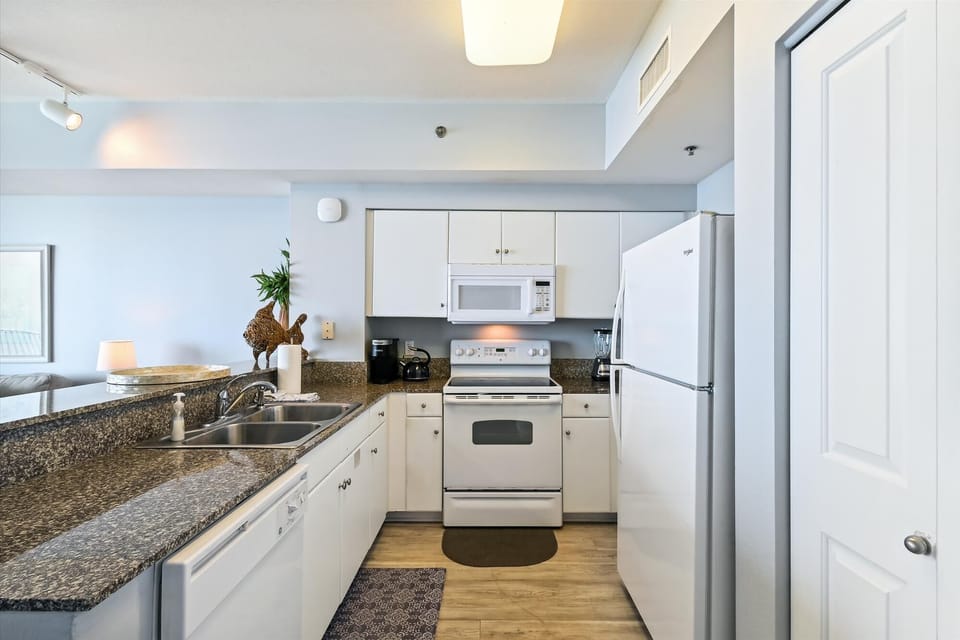 Full Kitchen