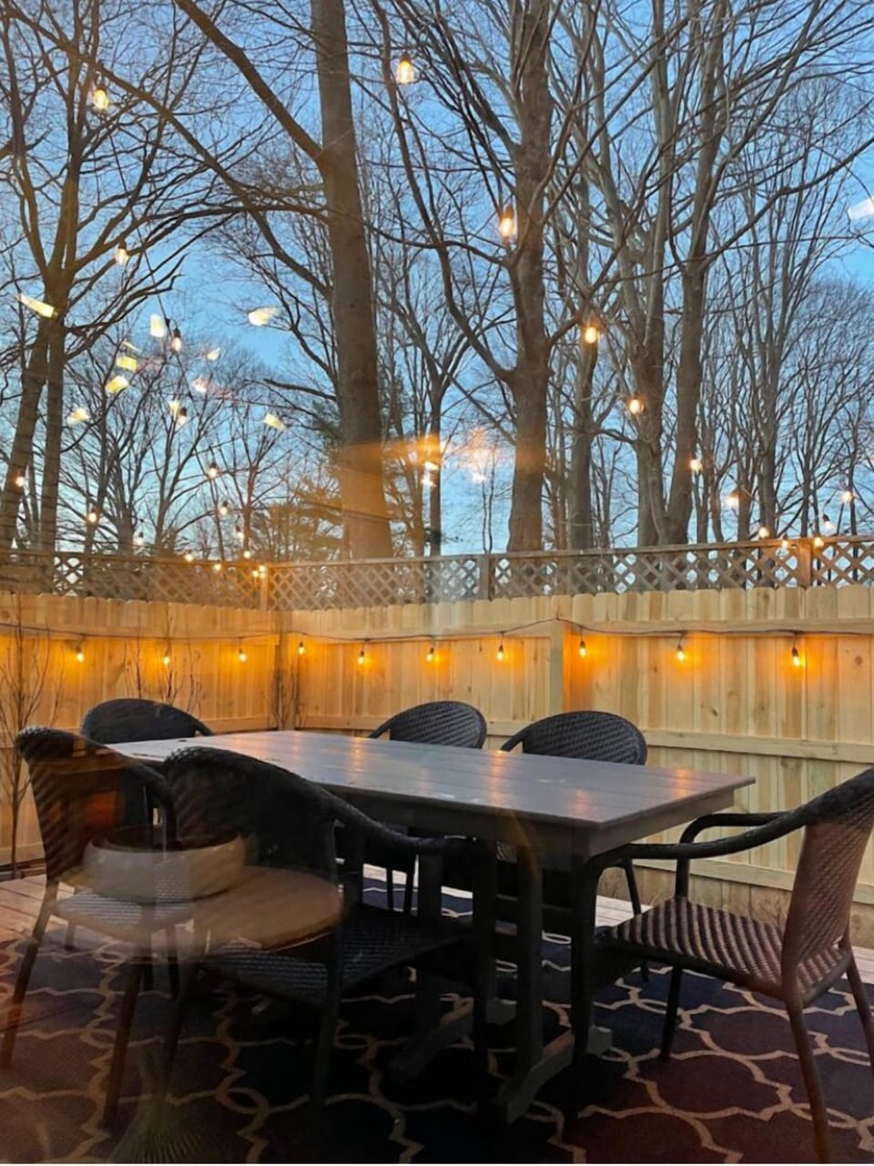 Outdoor dining