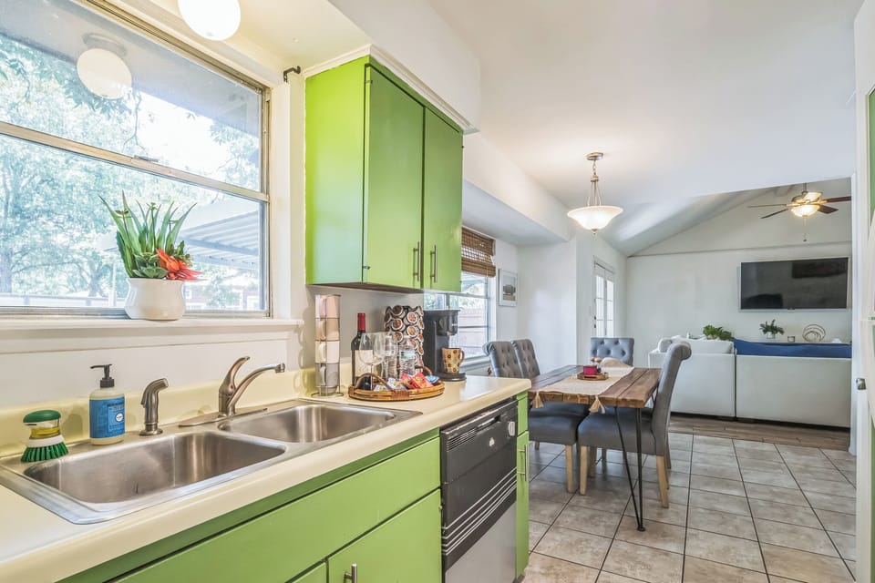 Kitchen and dining room. Wine snacks Keurig and K-cups provided.