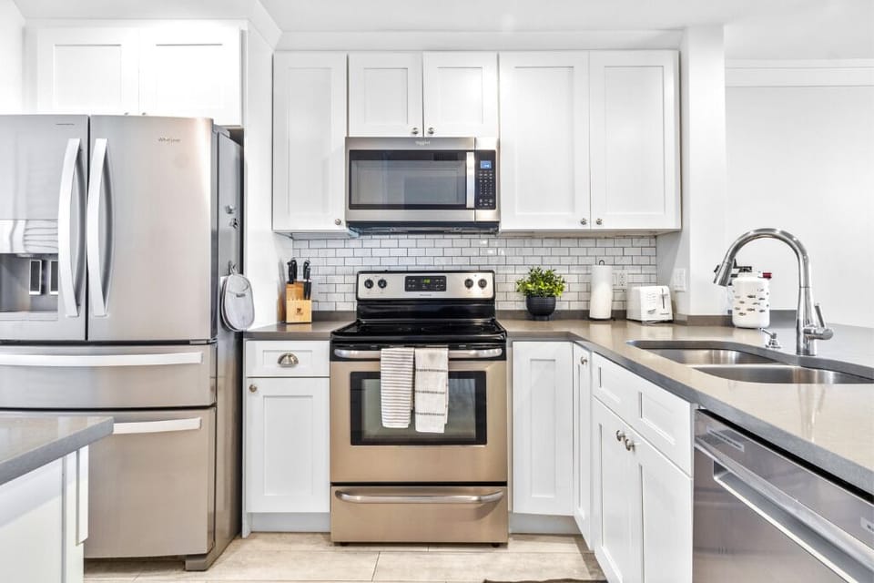 Fully equipped kitchen with all the essentials