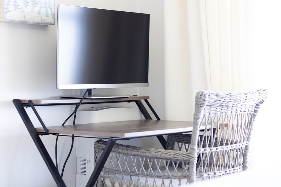 Convenient remote work desk